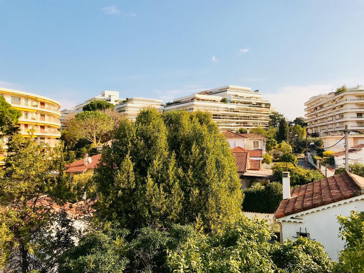 Hôtel Le Pré Catelan Juan-les-Pins Exterior foto